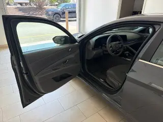 Hyundai ELANTRA 2024 SEL 4dr Sedan