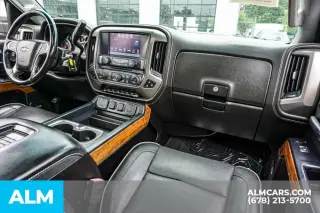 Chevrolet Silverado 2500HD 2018 4x4 High Country 4dr Crew Cab SB