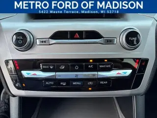 Ford Explorer 2022 AWD XLT 4dr SUV