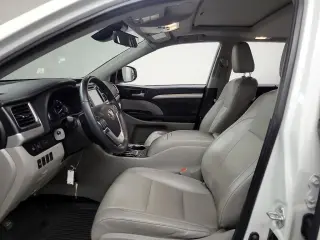 Toyota Highlander 2019 AWD XLE 4dr SUV