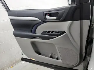 Toyota Highlander 2019 AWD XLE 4dr SUV