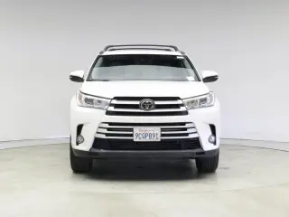 Toyota Highlander 2019 AWD XLE 4dr SUV
