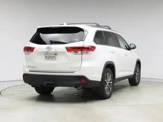 Toyota Highlander 2019 AWD XLE 4dr SUV