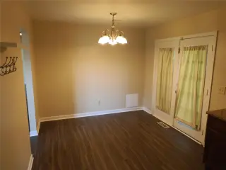 Propiedad en alquiler con 3 habitaciones y 1.5 baños en Florencia