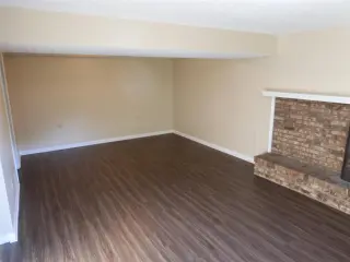 Propiedad en alquiler con 3 habitaciones y 1.5 baños en Florencia