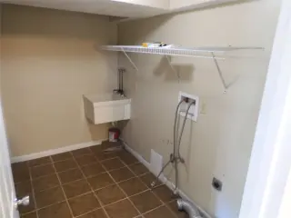 Propiedad en alquiler con 3 habitaciones y 1.5 baños en Florencia
