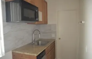 1 Bed 1 Bath Apt in Carson