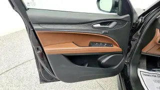 Alfa Romeo Stelvio 2021 AWD Sprint 4dr Crossover