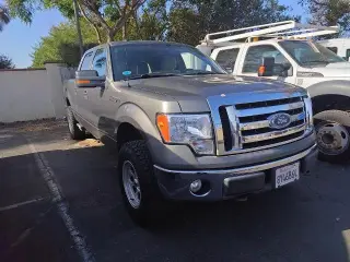 Ford F-150 2010 4x4 XLT 4dr SuperCrew Styleside 5.5 ft. SB