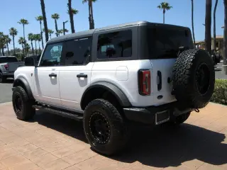 Ford Bronco 2023 4x4 Base Advanced 4dr SUV