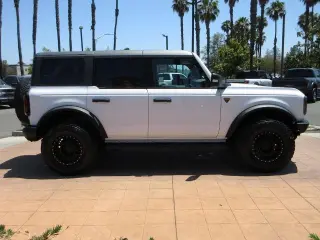 Ford Bronco 2023 4x4 Base Advanced 4dr SUV