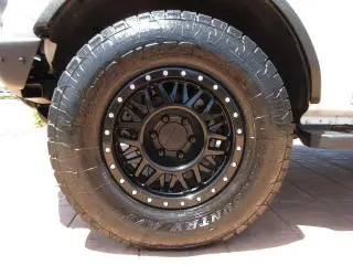 Ford Bronco 2023 4x4 Base Advanced 4dr SUV