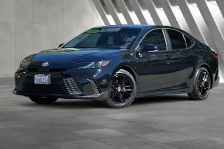 Toyota Camry 2025 SE 4dr Sedan
