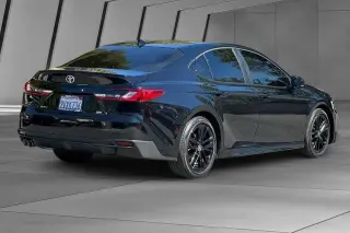 Toyota Camry 2025 SE 4dr Sedan