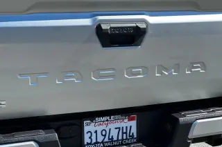 Toyota Tacoma 2025 4x4 SR5 4dr Double Cab 5.0 ft SB