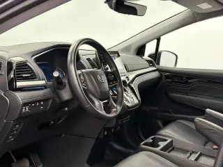 Honda Odyssey 2023 Touring 4dr Mini-Van