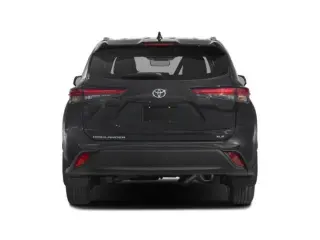 Toyota Highlander 2023 AWD XLE 4dr SUV