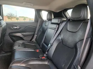 Jeep Cherokee 2019 Latitude Plus 4dr SUV