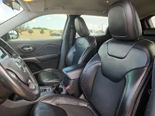 Jeep Cherokee 2019 Latitude Plus 4dr SUV