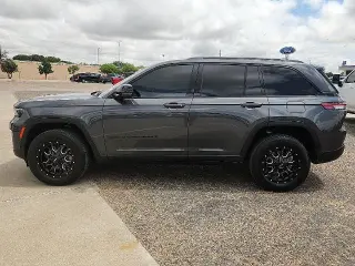 Jeep Grand Cherokee 2025 4x4 Laredo 4dr SUV
