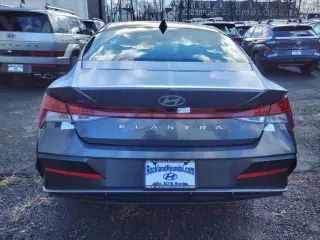 Hyundai ELANTRA 2025 SEL Convenience 4dr Sedan