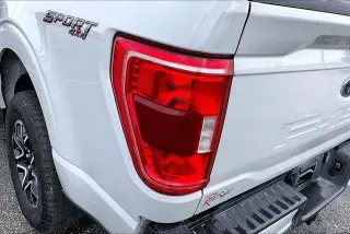 Ford F-150 2023 4x4 Lariat 4dr SuperCrew 5.5 ft. SB