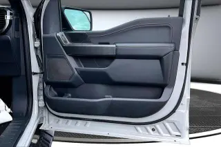 Ford F-150 2023 4x4 Lariat 4dr SuperCrew 5.5 ft. SB