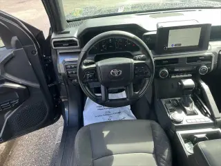Toyota Tacoma 2025 4x4 SR5 4dr Double Cab 6.1 ft LB