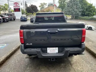 Toyota Tacoma 2025 4x4 SR5 4dr Double Cab 6.1 ft LB