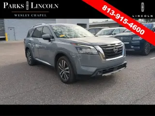 Nissan Pathfinder 2022 AWD Platinum 4dr SUV