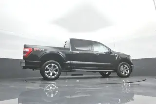 Ford F-150 2021 4x4 Lariat 4dr SuperCrew 6.5 ft. SB