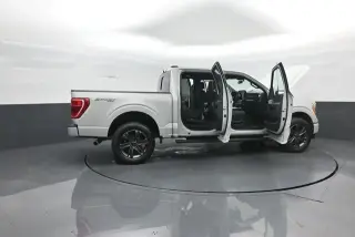Ford F-150 2023 4x4 XLT 4dr SuperCrew 5.5 ft. SB