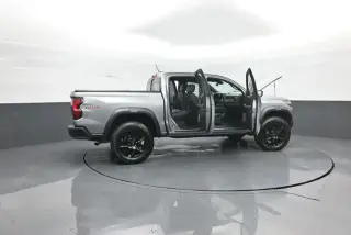 Chevrolet Colorado 2025 4x4 Trail Boss 4dr Crew Cab 5 ft. SB