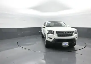 Nissan Frontier 2024 4x4 SV 4dr Crew Cab 5 ft. SB