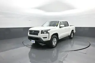Nissan Frontier 2024 4x4 SV 4dr Crew Cab 5 ft. SB