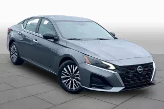 Nissan Altima 2025 2.5 SV 4dr Sedan