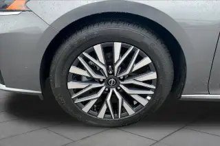 Nissan Altima 2025 2.5 SV 4dr Sedan