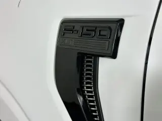 Ford F-150 2022 4x4 XLT 4dr SuperCrew 5.5 ft. SB