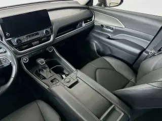 Toyota Grand Highlander 2024 AWD XLE 4dr SUV