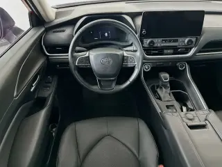 Toyota Grand Highlander 2024 AWD XLE 4dr SUV