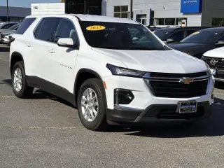 Chevrolet Traverse 2023 4x4 LS 4dr SUV w/1LS