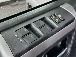 Toyota 4Runner 2018 4x2 SR5 4dr SUV