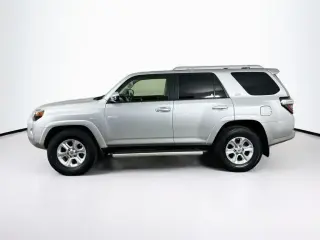 Toyota 4Runner 2018 4x2 SR5 4dr SUV
