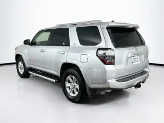 Toyota 4Runner 2018 4x2 SR5 4dr SUV