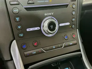 Ford Edge 2017 AWD Titanium 4dr Crossover
