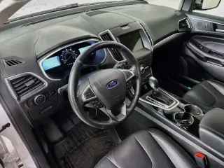 Ford Edge 2017 AWD Titanium 4dr Crossover