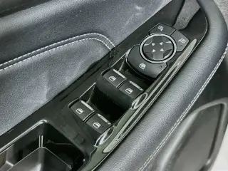 Ford Edge 2017 AWD Titanium 4dr Crossover