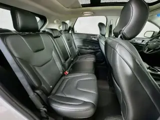 Ford Edge 2017 AWD Titanium 4dr Crossover
