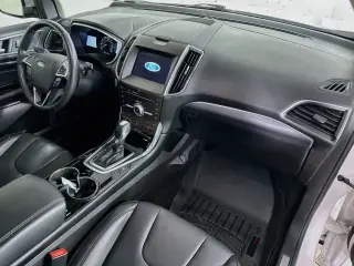Ford Edge 2017 AWD Titanium 4dr Crossover