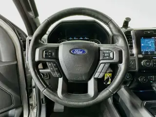 Ford F-150 2017 4x2 XLT 4dr SuperCrew 5.5 ft. SB